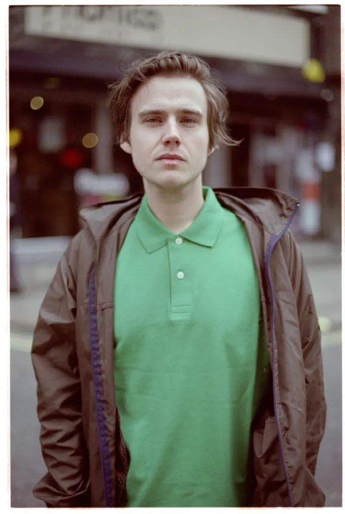Uniqlo: Uniqlooks — commercial, fashion and portrait photograph in London, UK, frame 8 of 49.